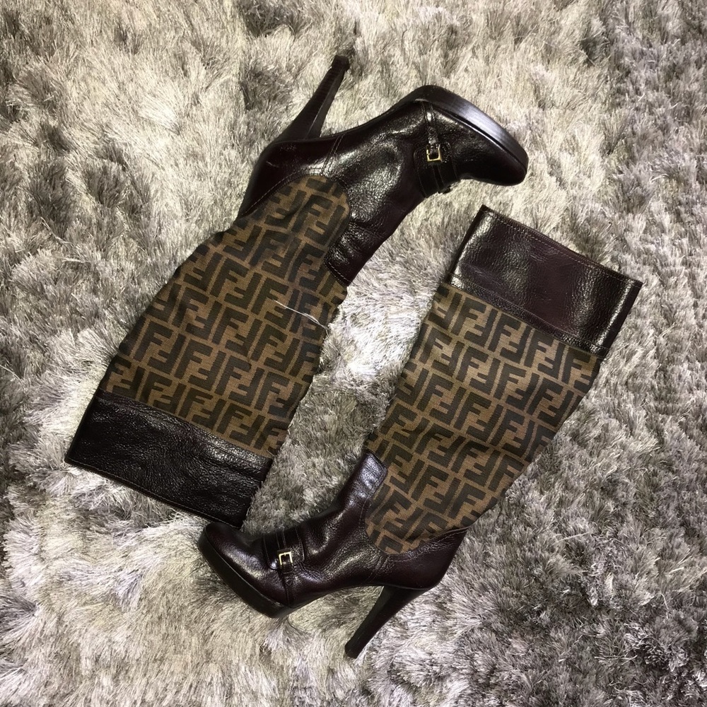 Fendi Signature Boots🛍💕